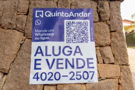 Casa de condomínio à venda com 198m², 2 quartos e 2 vagasPlaca