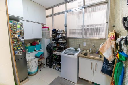 Apartamento à venda com 75m², 2 quartos e sem vaga Apartamento à venda com 75m², 2 quartos e sem vagaCozinha e Área de Serviço