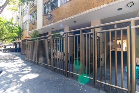 Apartamento à venda com 75m², 2 quartos e sem vaga Apartamento à venda com 75m², 2 quartos e sem vagaFachada