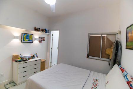 Apartamento à venda com 75m², 2 quartos e sem vaga Apartamento à venda com 75m², 2 quartos e sem vagaSuíte