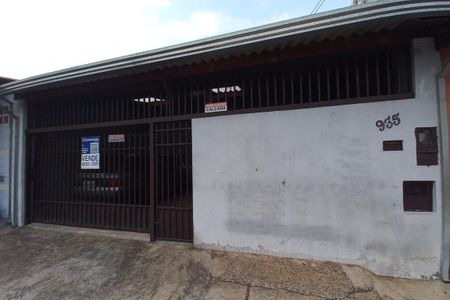 Casa à venda com 40m², 3 quartos e 2 vagas Casa à venda com 40m², 3 quartos e 2 vagasFachada