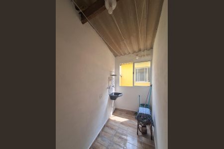 Casa para alugar com 58m², 2 quartos e sem vagaÁrea de Serviço