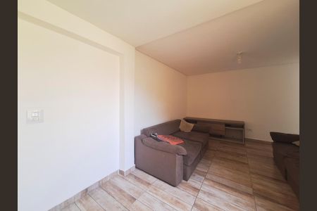 Casa para alugar com 58m², 2 quartos e sem vagaSala