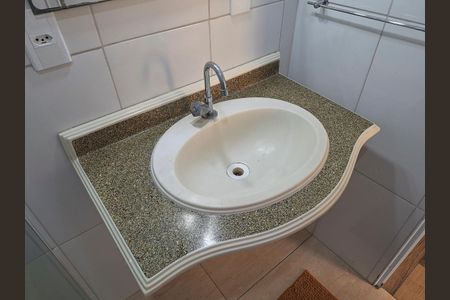 Casa para alugar com 58m², 2 quartos e sem vagaBanheiro Social