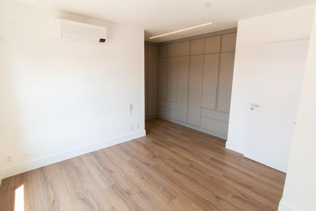 Apartamento à venda com 112m², 2 quartos e 3 vagasSuíte 2