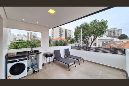 Casa à venda com 168m², 3 quartos e 1 vaga Casa à venda com 168m², 3 quartos e 1 vagaVaranda