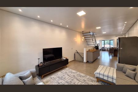 Casa à venda com 168m², 3 quartos e 1 vaga Casa à venda com 168m², 3 quartos e 1 vagaSala 2