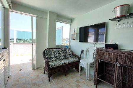 Casa de condomínio à venda com 132m², 3 quartos e 1 vaga Casa de condomínio à venda com 132m², 3 quartos e 1 vagaEspaço Gourmet