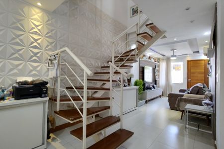 Casa de condomínio à venda com 132m², 3 quartos e 1 vaga Casa de condomínio à venda com 132m², 3 quartos e 1 vagaSala 1