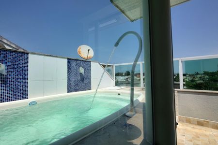 Casa de condomínio à venda com 132m², 3 quartos e 1 vaga Casa de condomínio à venda com 132m², 3 quartos e 1 vagaÁrea Externa