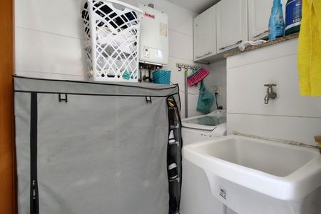 Casa de condomínio à venda com 132m², 3 quartos e 1 vaga Casa de condomínio à venda com 132m², 3 quartos e 1 vagaÁrea de Serviço