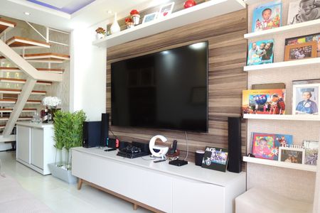 Casa de condomínio à venda com 132m², 3 quartos e 1 vagaSala 1