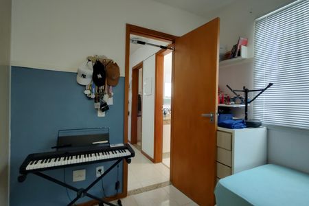 Casa de condomínio à venda com 132m², 3 quartos e 1 vaga Casa de condomínio à venda com 132m², 3 quartos e 1 vagaQuarto 1