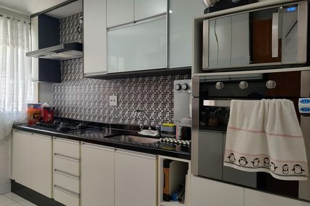 Casa de condomínio à venda com 132m², 3 quartos e 1 vaga Casa de condomínio à venda com 132m², 3 quartos e 1 vagaCozinha