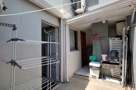 Casa de condomínio à venda com 132m², 3 quartos e 1 vaga Casa de condomínio à venda com 132m², 3 quartos e 1 vagaÁrea de Serviço