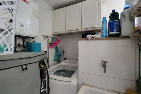 Casa de condomínio à venda com 132m², 3 quartos e 1 vaga Casa de condomínio à venda com 132m², 3 quartos e 1 vagaÁrea de Serviço