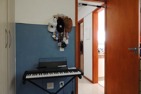 Casa de condomínio à venda com 132m², 3 quartos e 1 vagaQuarto 1 