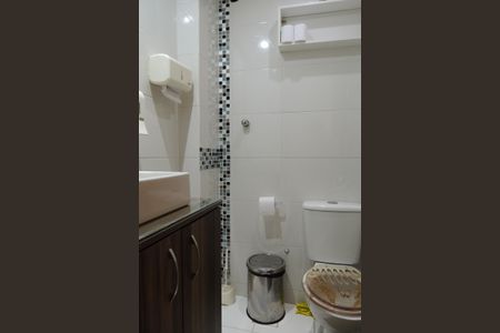 Casa de condomínio à venda com 132m², 3 quartos e 1 vagaLavabo