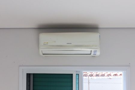 Casa à venda com 400m², 3 quartos e 4 vagas Casa à venda com 400m², 3 quartos e 4 vagasQuarto 2