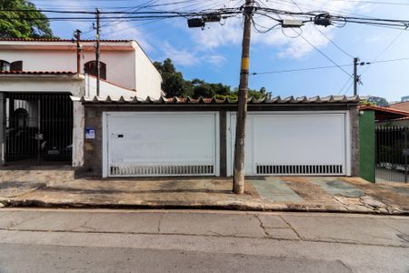 Casa à venda com 400m², 3 quartos e 4 vagas Casa à venda com 400m², 3 quartos e 4 vagasFachada - Plaquinha