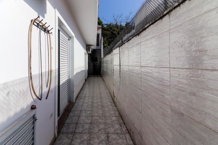 Casa à venda com 400m², 3 quartos e 4 vagas Casa à venda com 400m², 3 quartos e 4 vagasQuintal e Lavanderia