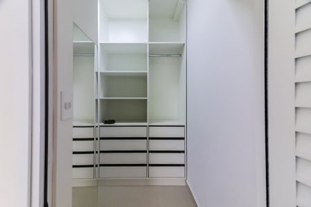 Casa à venda com 400m², 3 quartos e 4 vagas Casa à venda com 400m², 3 quartos e 4 vagasQuarto 3 - Suíte