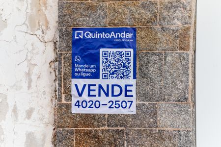 Casa à venda com 400m², 3 quartos e 4 vagas Casa à venda com 400m², 3 quartos e 4 vagasPlaquinha