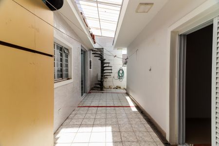 Casa à venda com 400m², 3 quartos e 4 vagas Casa à venda com 400m², 3 quartos e 4 vagasQuintal e Lavanderia