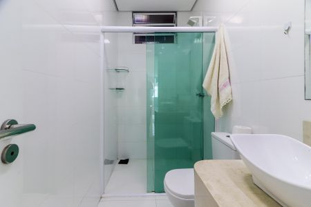 Casa à venda com 400m², 3 quartos e 4 vagas Casa à venda com 400m², 3 quartos e 4 vagasBanheiro Social