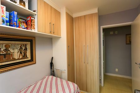 Apartamento à venda com 70m², 3 quartos e 1 vagaQuarto 2