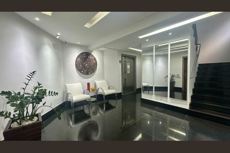 Apartamento para alugar com 140m², 4 quartos e 2 vagasHall social
