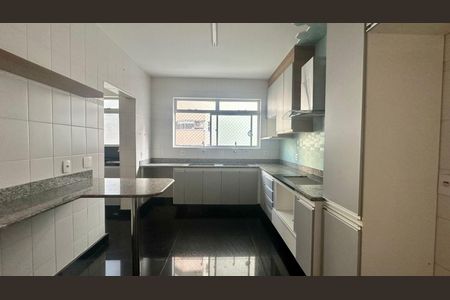 Apartamento para alugar com 140m², 4 quartos e 2 vagasCozinha