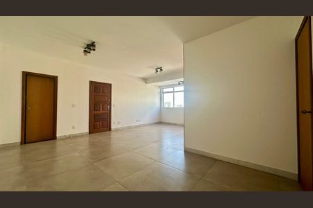 Apartamento para alugar com 140m², 4 quartos e 2 vagasSala