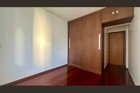 Apartamento para alugar com 140m², 4 quartos e 2 vagasQuarto 3