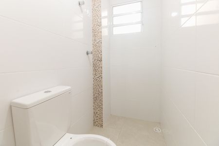 Banheiro de apartamento para alugar com 1 quarto, 38m² em Vila Carrão, São Paulo