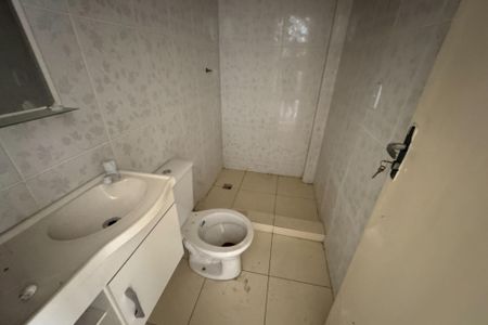 Casa para alugar com 71m², 2 quartos e 2 vagas Casa para alugar com 71m², 2 quartos e 2 vagasBanheiro 2