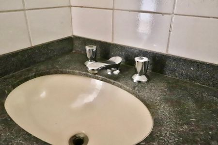 Apartamento à venda com 82m², 3 quartos e 1 vaga Apartamento à venda com 82m², 3 quartos e 1 vagaBanheiro