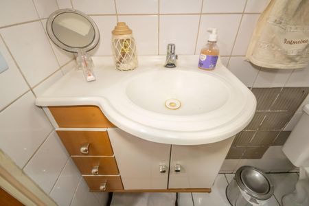 Apartamento à venda com 71m², 3 quartos e 1 vaga Apartamento à venda com 71m², 3 quartos e 1 vagaBanheiro Social