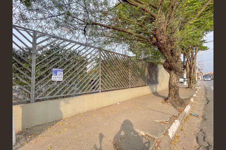 Apartamento à venda com 71m², 3 quartos e 1 vaga Apartamento à venda com 71m², 3 quartos e 1 vagaFachada + Placa