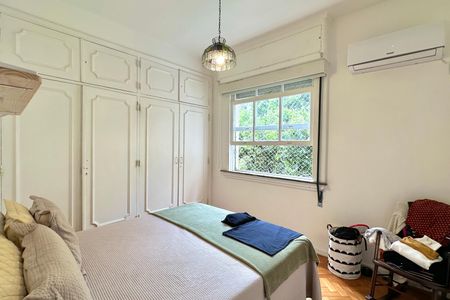 Apartamento à venda com 86m², 3 quartos e 1 vagaQuarto 02