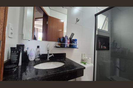 Apartamento à venda com 129m², 2 quartos e 1 vaga Apartamento à venda com 129m², 2 quartos e 1 vagaBanheiro