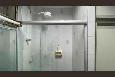 Apartamento à venda com 77m², 2 quartos e 2 vagasBanheiro