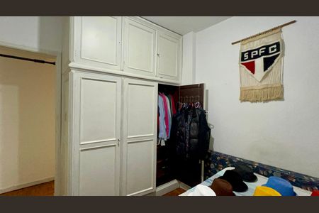 Apartamento à venda com 77m², 2 quartos e 2 vagasQuarto