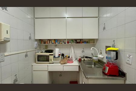 Apartamento à venda com 77m², 2 quartos e 2 vagasCozinha