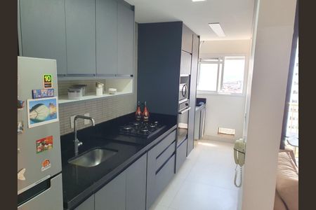 Apartamento à venda com 57m², 2 quartos e 1 vagaFoto 01