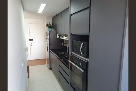 Apartamento à venda com 57m², 2 quartos e 1 vagaFoto 01