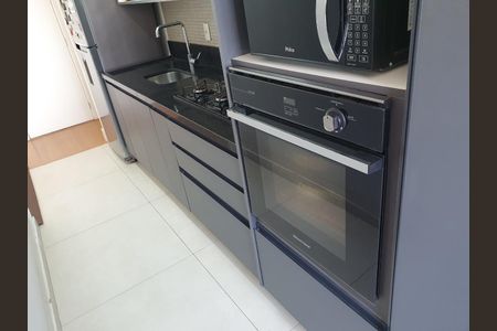 Apartamento à venda com 57m², 2 quartos e 1 vagaFoto 01