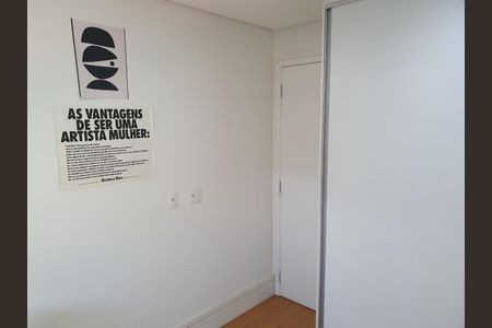 Apartamento à venda com 57m², 2 quartos e 1 vagaFoto 01