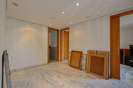 Apartamento à venda com 237m², 2 quartos e 3 vagasSala 2