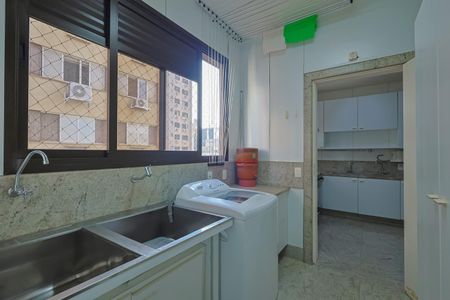 Apartamento à venda com 237m², 2 quartos e 3 vagasÁrea de Serviço
